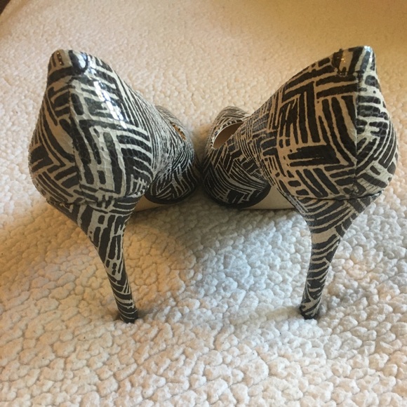 Banana Republic Pumps - Picture 4 of 5